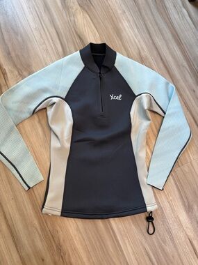 Xcel Women's Long Sleeve Surf Rash Guard
